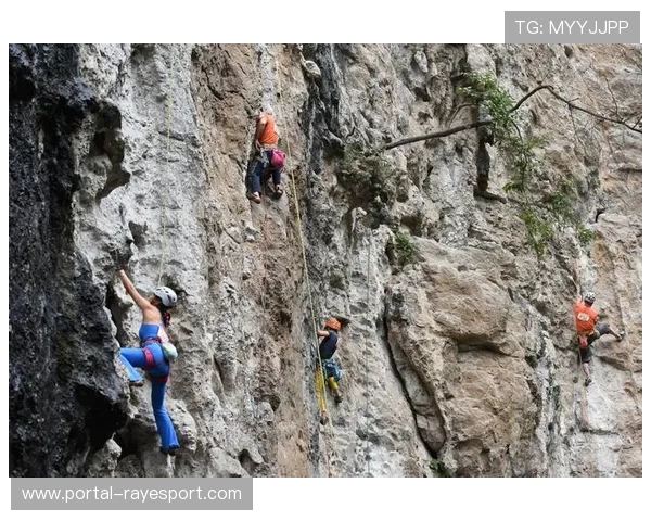 云岩探秘山水之旅融合自然岩壁与地方文化的攀岩体验路线
